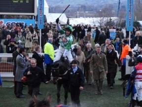 Medinas wins Coral Cup r.jpg