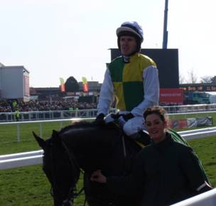 Cheltenham 2011 Day 3 d r.jpg