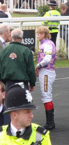 Aintree 03 Apr 09 red k.jpg