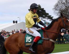 Aintree 04 Apr 09 red c.jpg