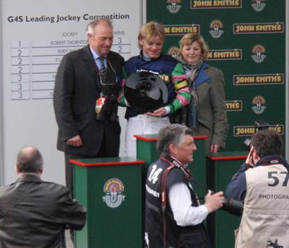 Aintree 04 Apr 09 red o.jpg