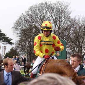 Aintree Day 2 2010 e r.jpg