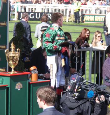 Aintree 08 April 2011 j r.jpg