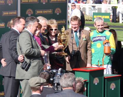 Aintree 08 April 2011 l r.jpg