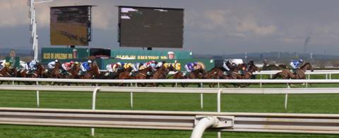 Race 4 - Topham 1 r.jpg