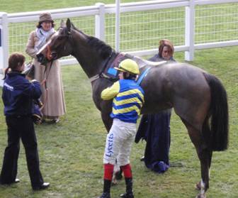 Ascot 20 Dec 08 red 5.jpg
