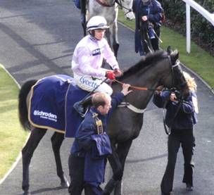 Ascot 20 Feb 2010 c r.jpg
