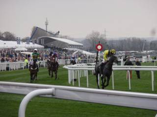 m race 2 finish runner-up.jpg
