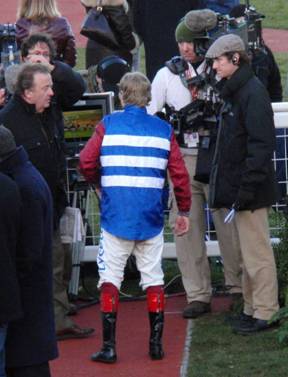 Cheltenham 24 jan 09 red 16.jpg