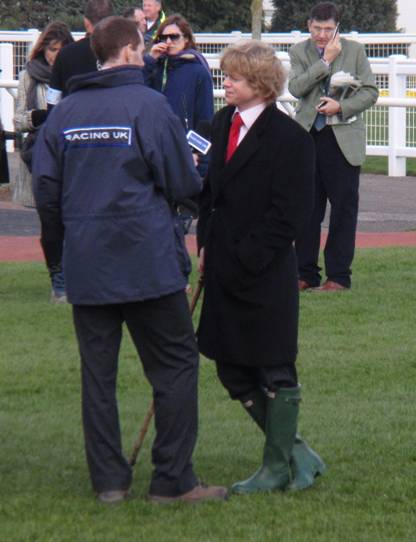 Cheltenham 2011 Day 1 e r.jpg