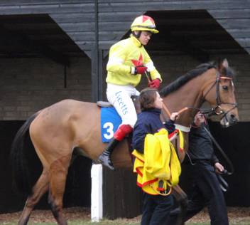 Huntingdon 19 Feb 09 red 4.jpg