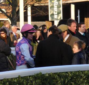 Kempton Park 26 Dec 08 red 12.jpg