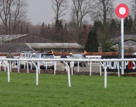 Kempton Park 26 Feb 2011 r r.jpg