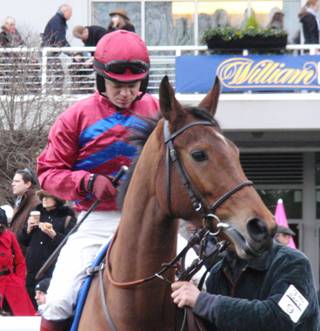 Kempton 27 Dec 09 j red.jpg