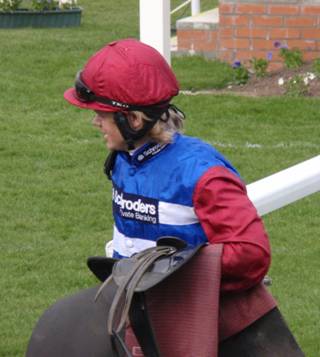 Newbury 26 03 2011 d r.jpg