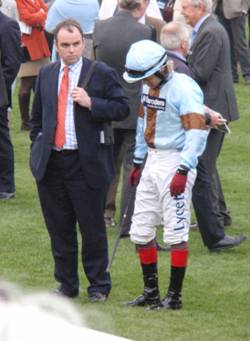 Newbury 26 03 2011 f r.jpg