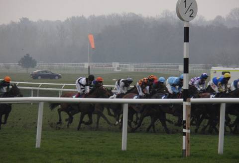 Newbury 26 03 2011 l r.jpg