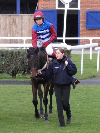 Newbury 28 Feb 09 red g.jpg