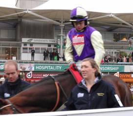 Sandown Park R3 a r.jpg