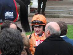 Sandown Park R5 f r.jpg