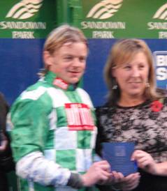 Sandown Park R6 f r.jpg