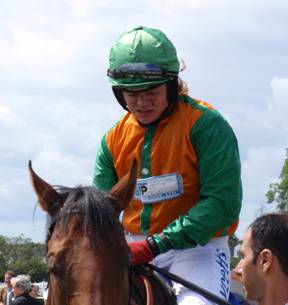 Stratford 12 July 09 d.jpg