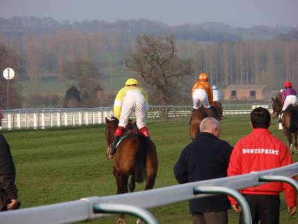 Towcester 28 March 2011 1000 z9d r.jpg
