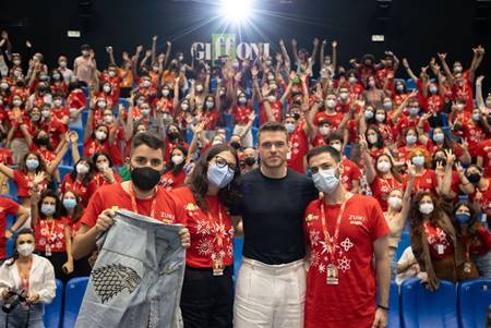 https://news.cinecitta.com/photo.aspx?s=1&w=850&path=%2fpublic%2farticles%2f0090%2f90534%2fRichard+Madden_Giffoni2022_GaetanoDelMauro_I9I5510.jpg