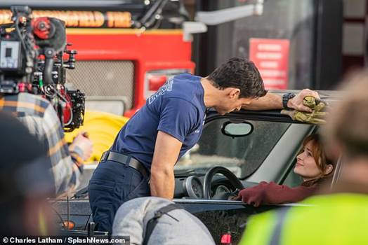 And, action!&nbsp;While filming, Richard and Ashleigh were seen conversing with one another while she was in her car
