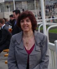 Jane at Aintree red.jpg